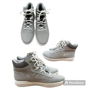 Timberland Men’s Seneca Bay sneaker boot medium Grey leather Size 11.5
